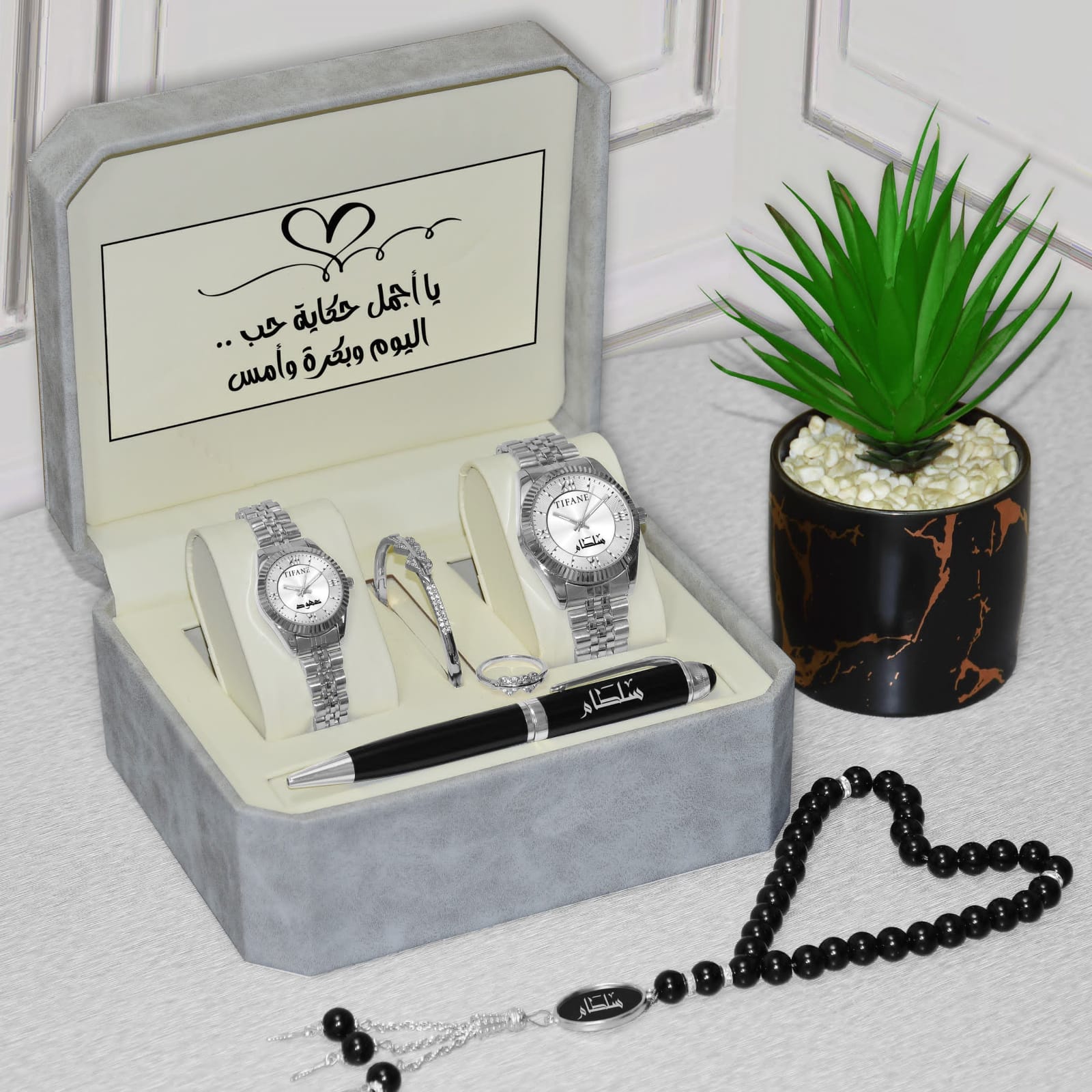 طقم رجالي ونسائي مميز – هدية فاخرة تجمع بين الأناقة والرُقي🎁