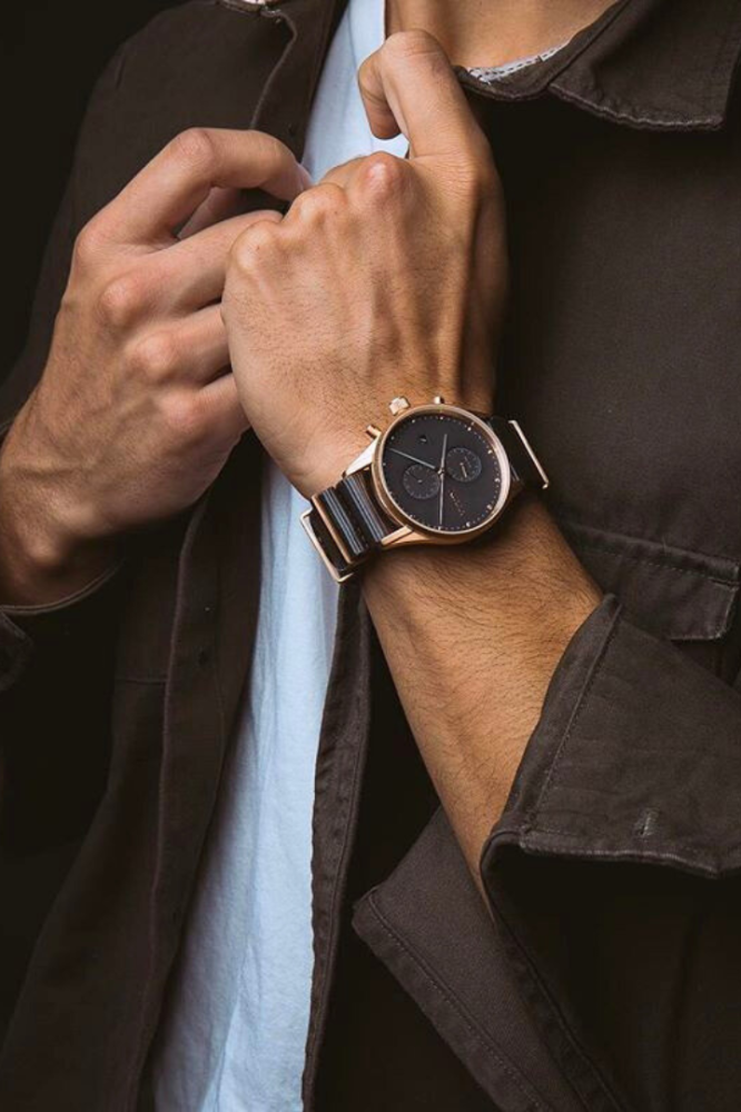 سر الساعة: ماذا تقول عنك قبل أن تنطق؟