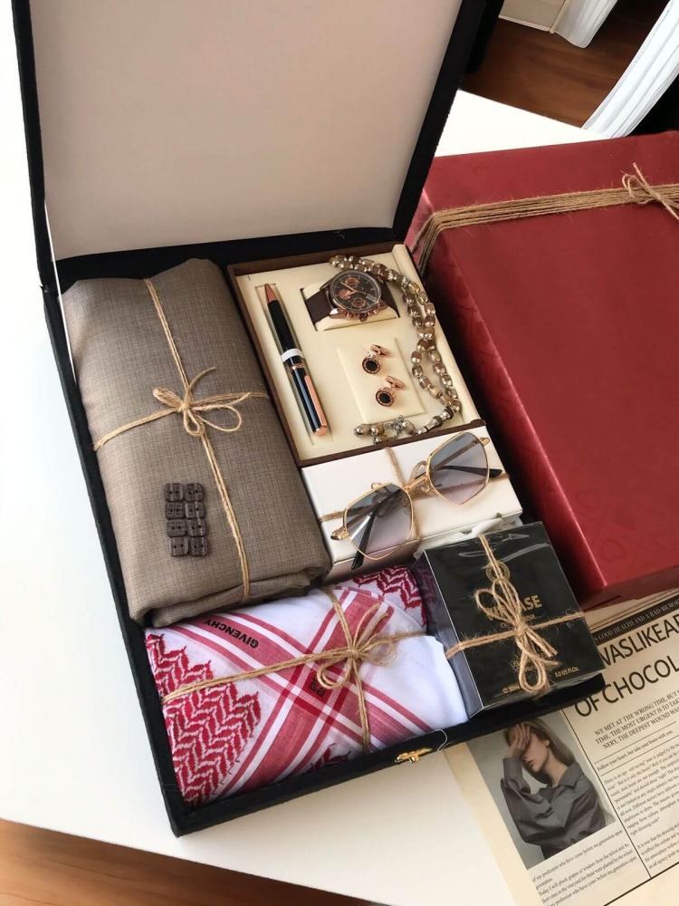 بوكس هدايا الشتاء للرجال 2025