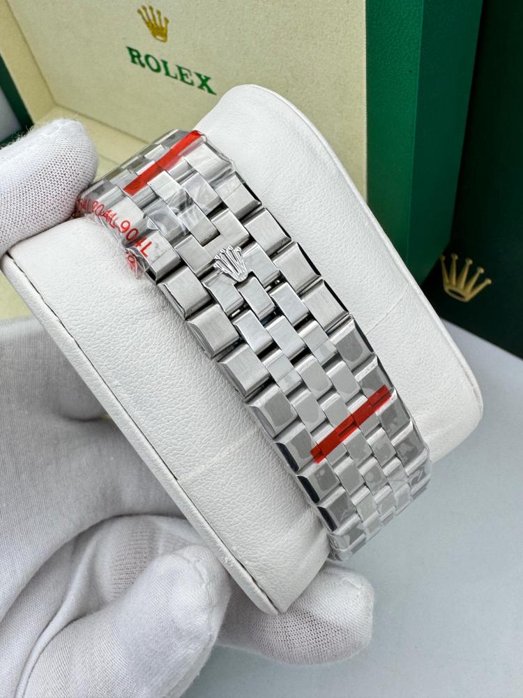 ساعة رولكس لاند دويلر رجالية