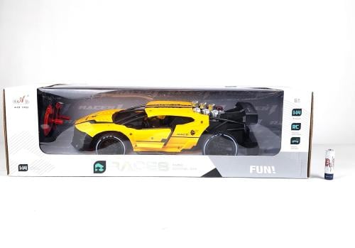 سيارة سباق رياضية