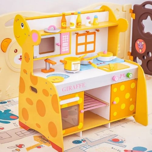 مطبخ الزرافة الخشبي