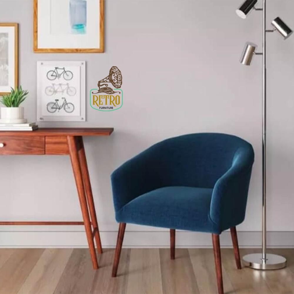 كرسي ذراعين يتناسب مع أطقم الاستقبال مصنوع من أجود انواع الخشب