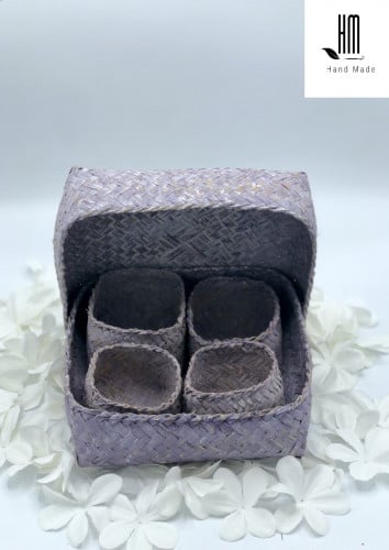 صندوق حجم 20سم لون موف مكون من 4 صناديق صغيره مع غطاء