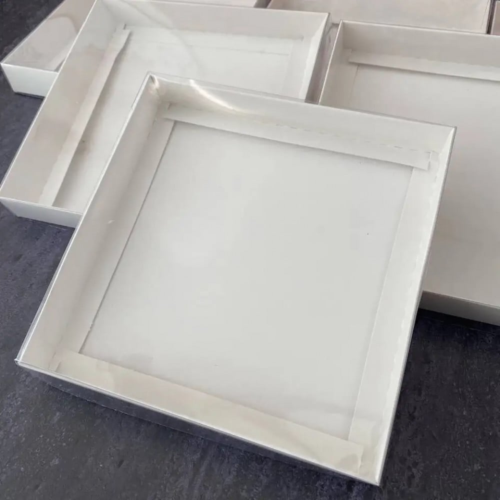 غلاف ورق مربع منفصل بنافذه