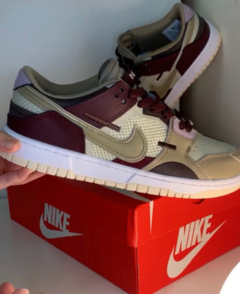 Nike Dunk scrap
