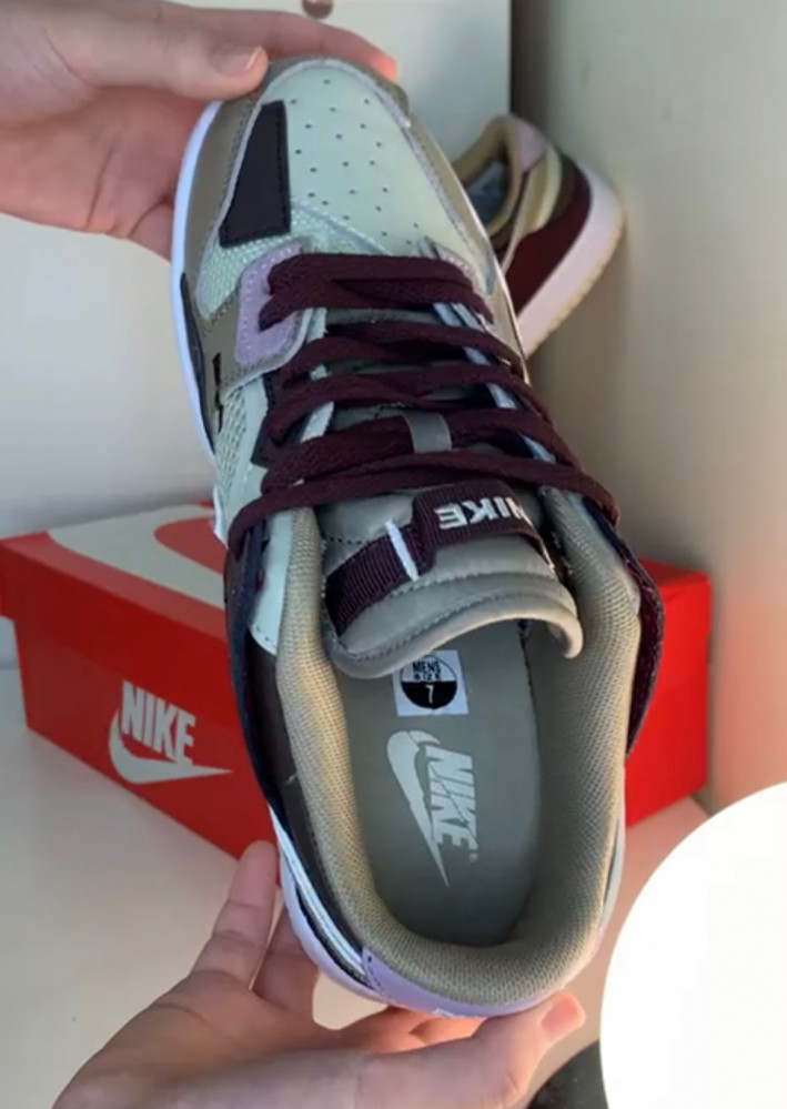 Nike Dunk scrap