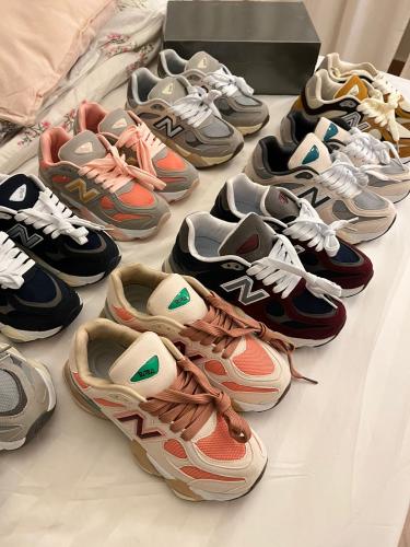 شوزات new balance