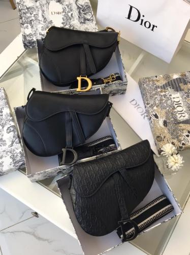 شنط DIOR