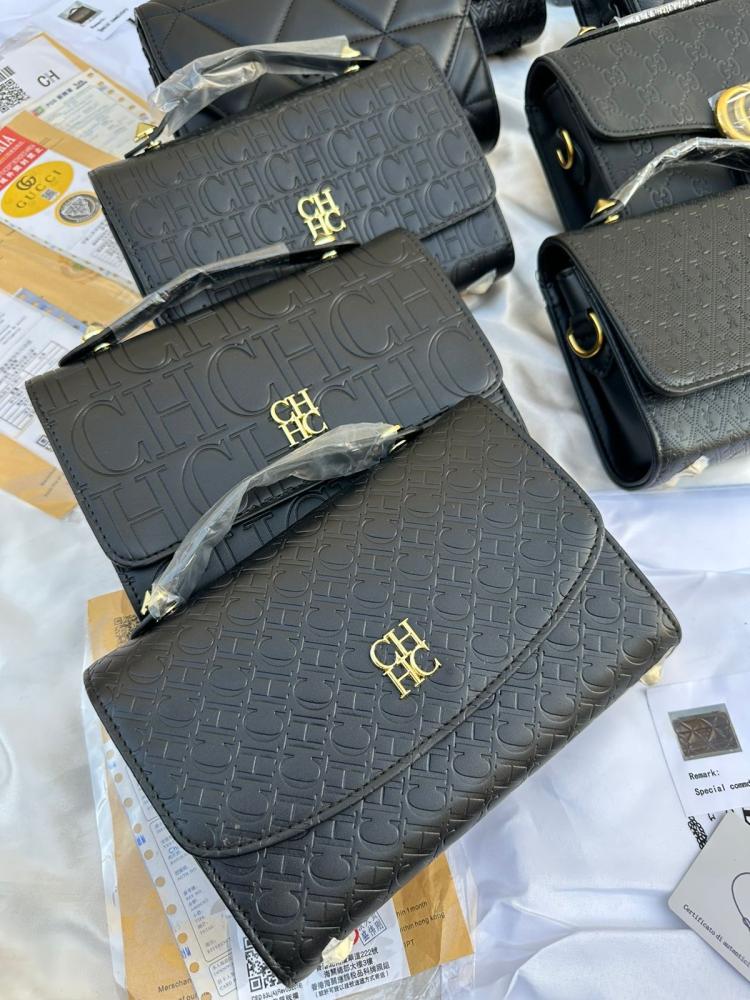 شنط CH