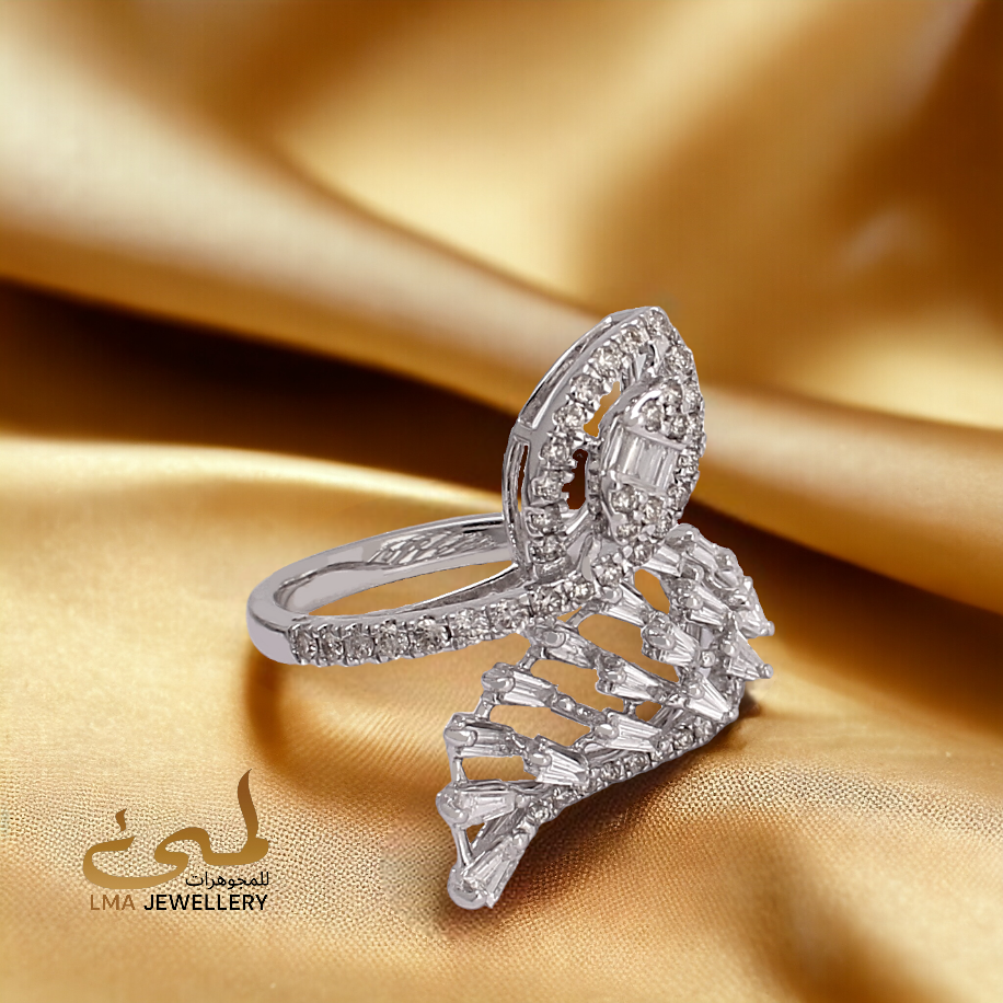 خاتم الماس باقيت وبرلنت على ذهب ابيض w708-54