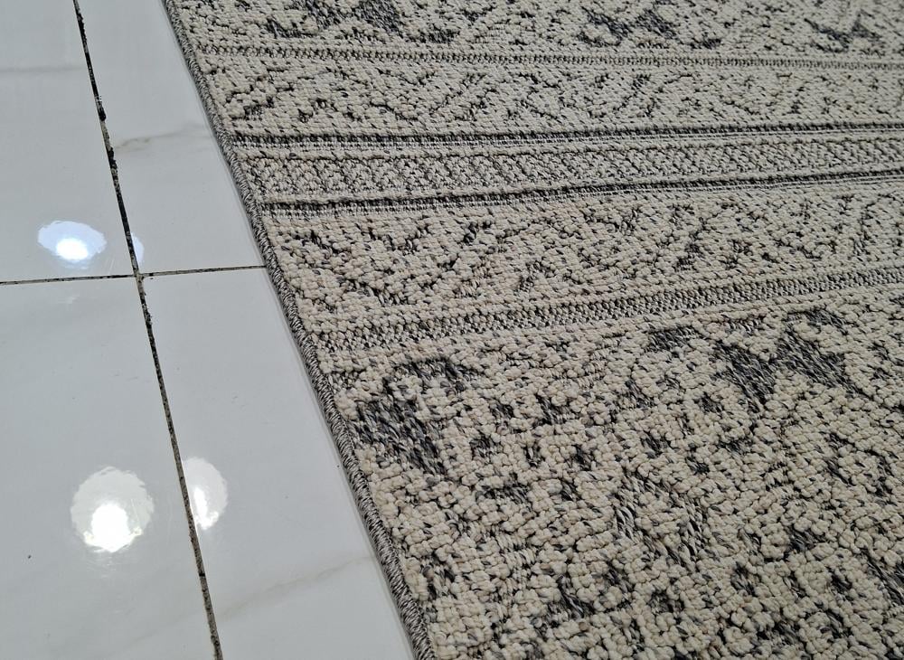 السجاد تركي خيش باللون الرمادي على بيج المقاس 2*3