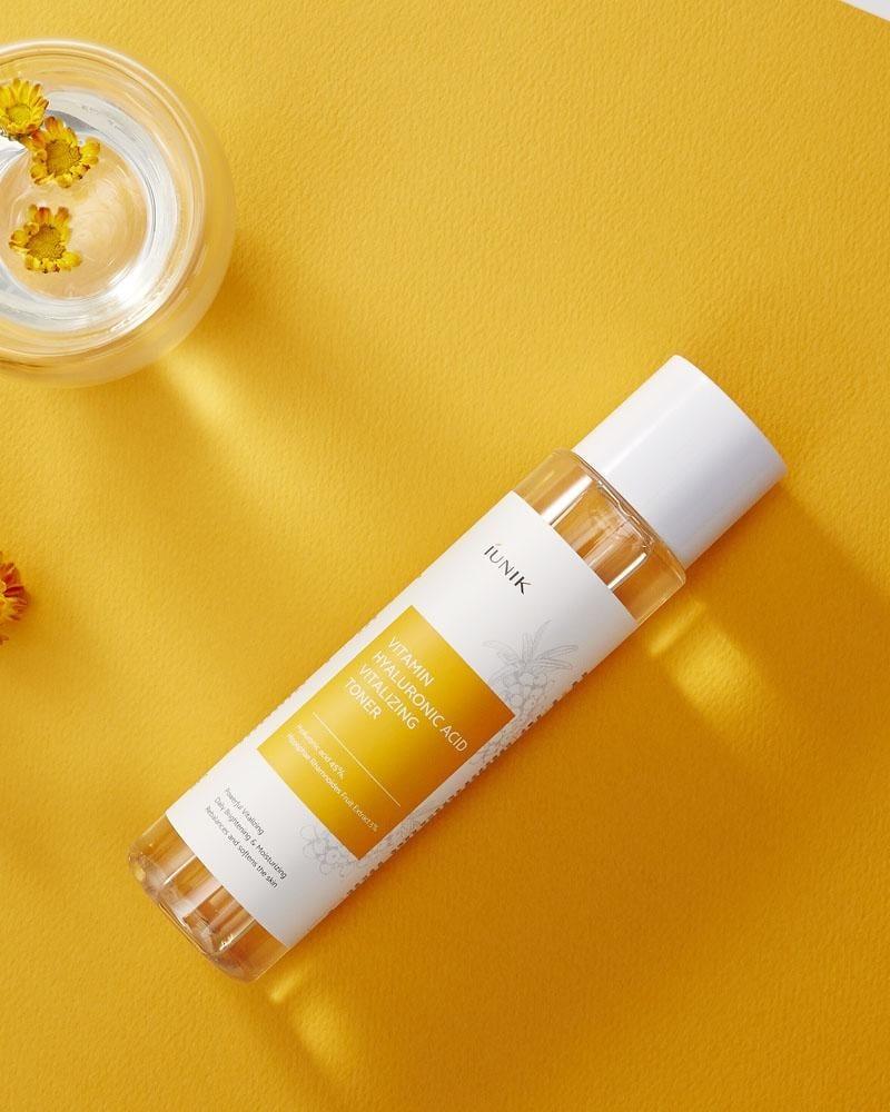 كيفية العناية بالبشرة بعد السباحة: حماية البشرة من الكلور والماء المالح كيفية العناية بالبشرة بعد السباحة: حماية البشرة من الكلور والماء المالح