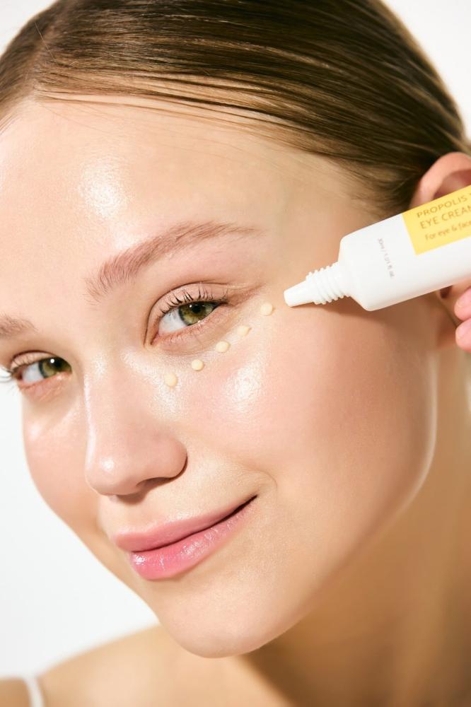 The Difference Between Rice Bran and Vitamin C