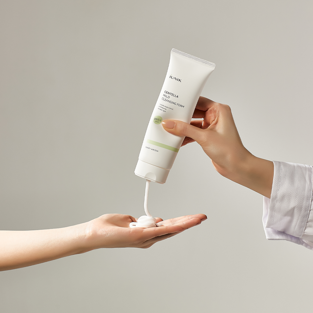 IUNIK centella mild cleansing foam