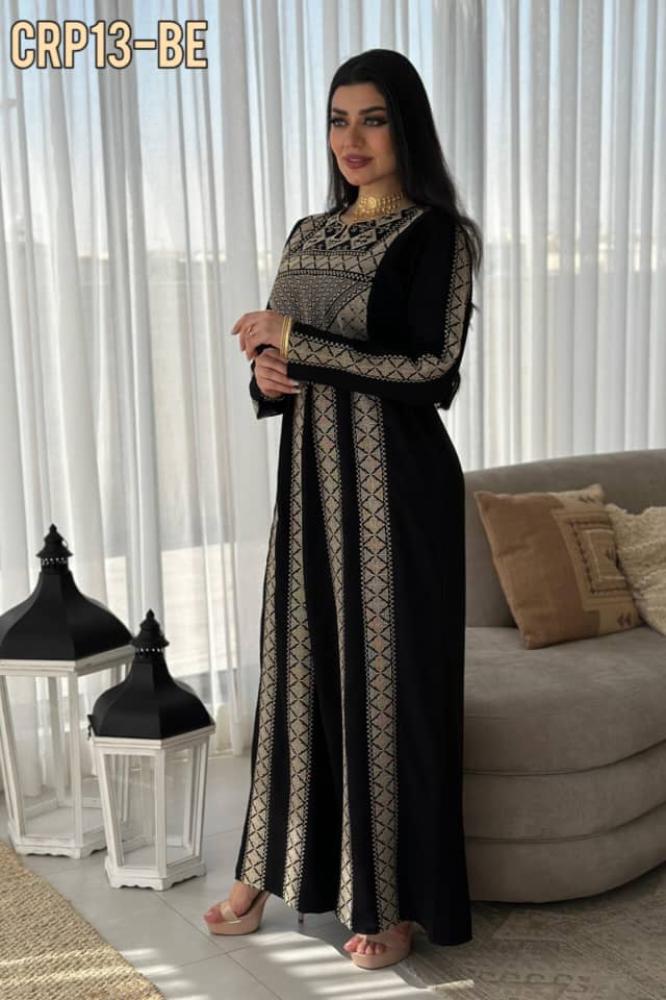 فستان جنوبي بلونها الاسود