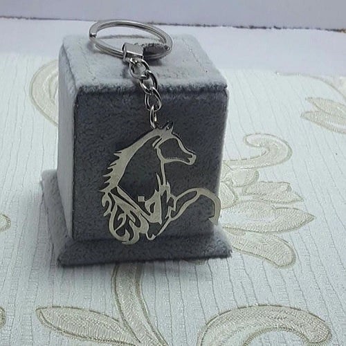 ميدالية مفتاح خيل