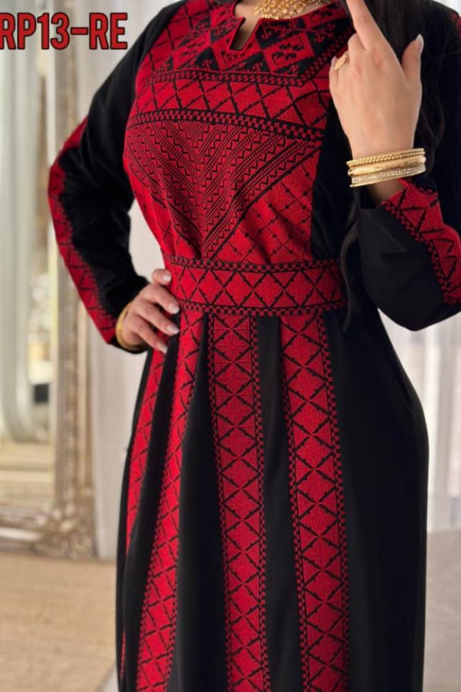 فستان جنوبي مع التطريز