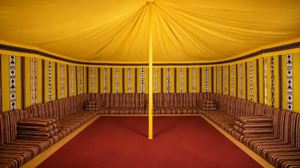 داخلية خيمة الجزيرة ثلاث طبقات أصفر