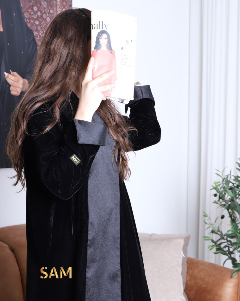 عبايه انيقة مخمل #153