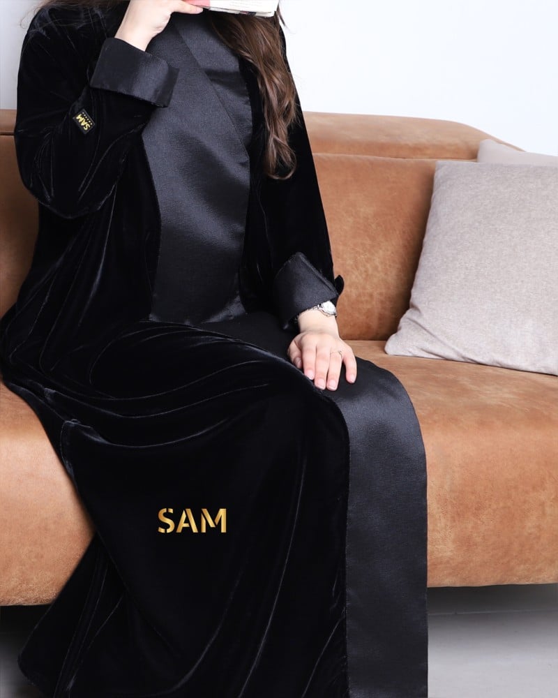 عبايه انيقة مخمل #153