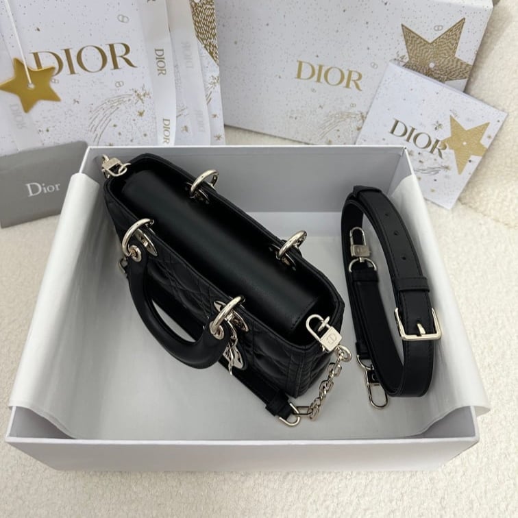 شنطة ديور لون أسود Small Lady D-Joy Bag