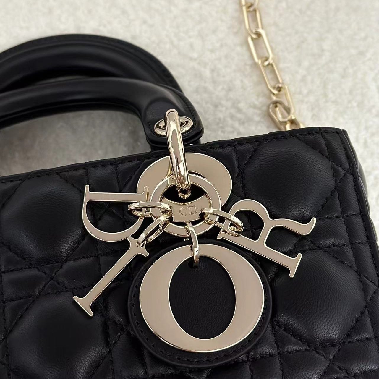 شنطة ديور  Small Lady D-Joy Bag