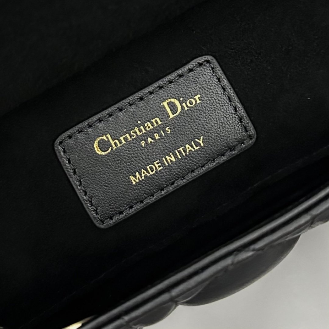 شنطة ديور لون أسود Small Lady D-Joy Bag