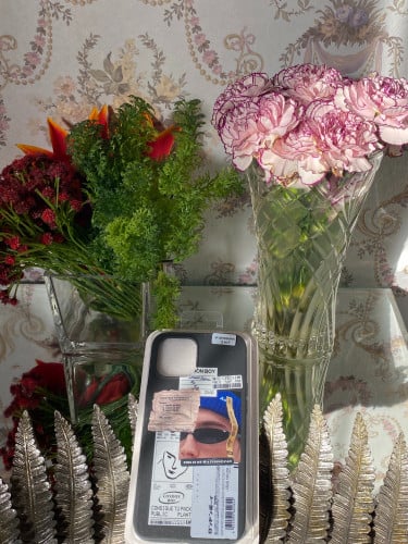 كفر حماية ايفون بأشكال منوعه(اسود)