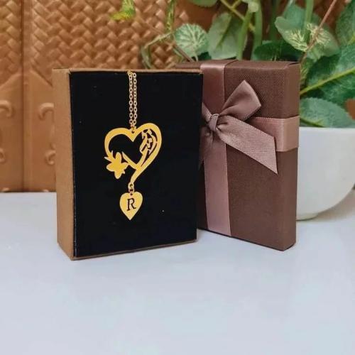 سلسال بالاسم مطلي بالذهب حسب الطلب تشكيلة قلب