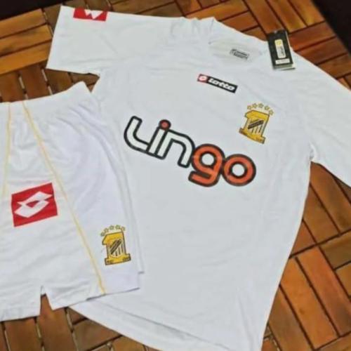 طقم الاتحاد قديم 2005