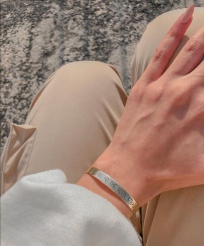 سواره بحفر ماسكين يد بعض