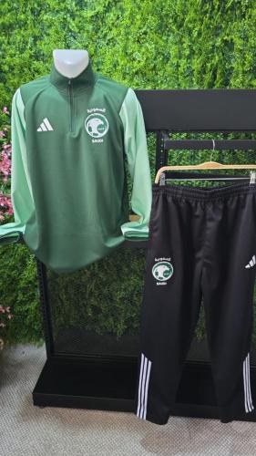 طقم سويتر المنتخب الجديد مع بنطلون طويل