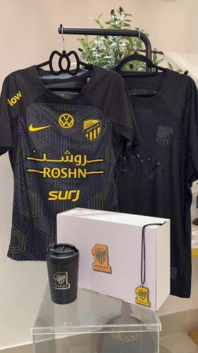 بكج الاتحاد تي شيرت الاسود بلكامل 2025