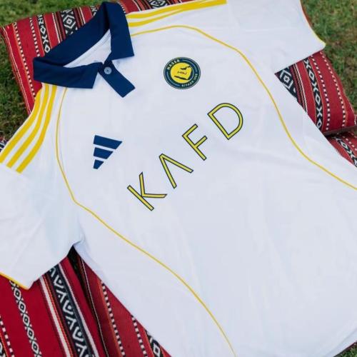 تيشيرت نادي النصر الجديد الابيض 2026 فئه لاعبين