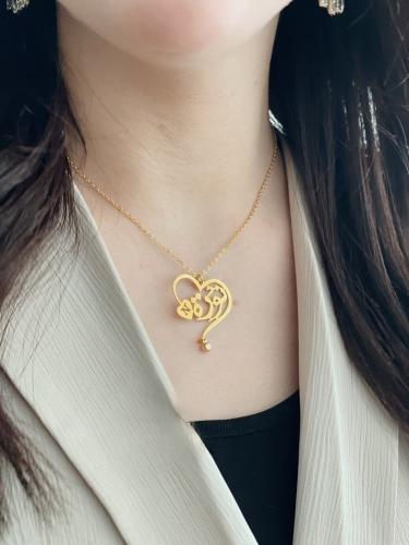 سلسال بالاسم مطلي بالذهب حسب الطلب تشكيلة قلب