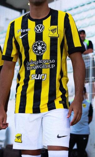 طقم الاتحاد السعودي الاساسي الجديد 2026