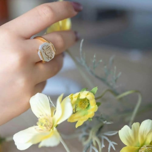 خاتم الاسم بشكل سداسي