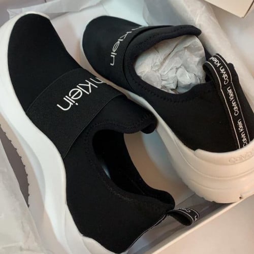 Calvin Klein- مقاس 38