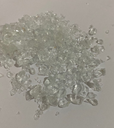 زجاج مكسر ناعم (100 جرام)