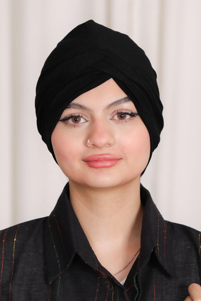 أسود