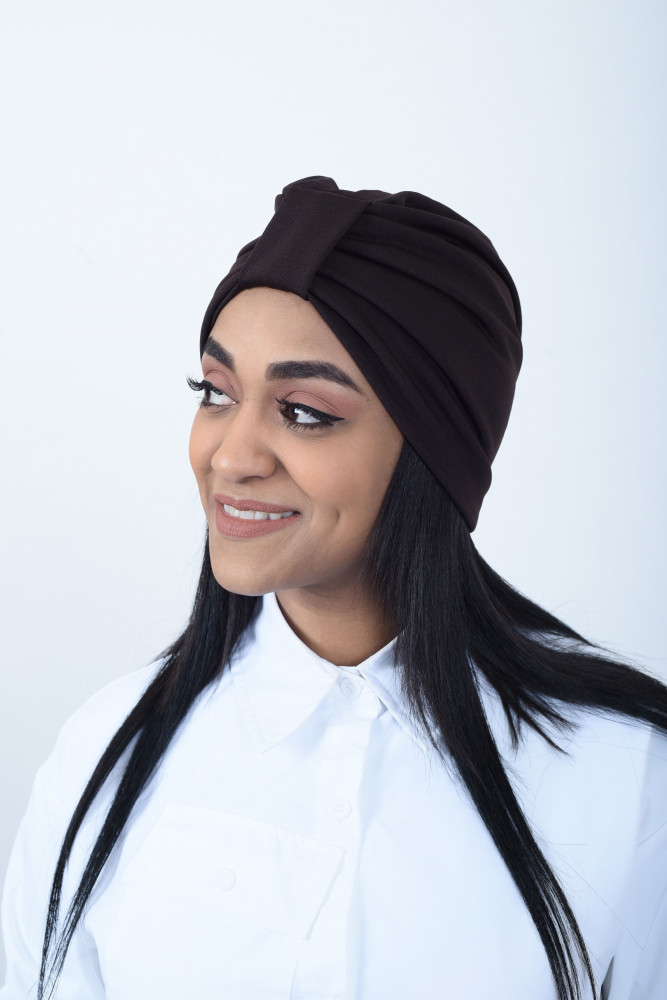 بني غامق