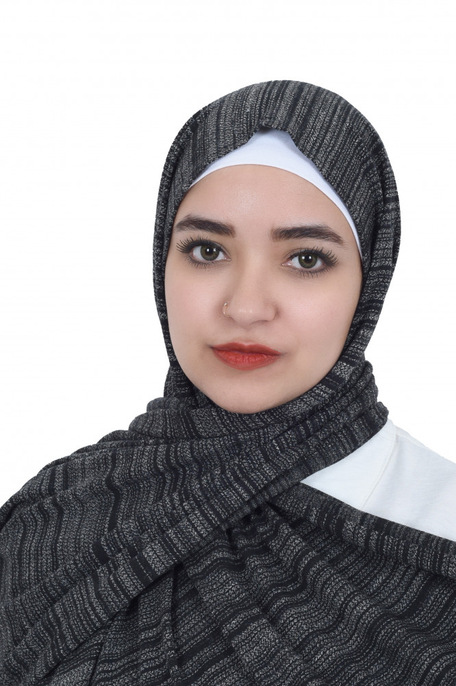 أسود