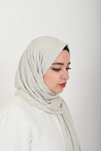 حجاب قطن منمش من بلاك وينج - البساطة برقي فائق