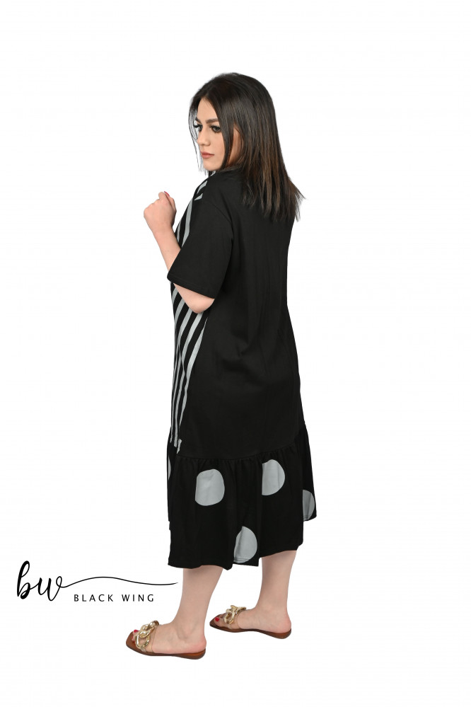 أسود