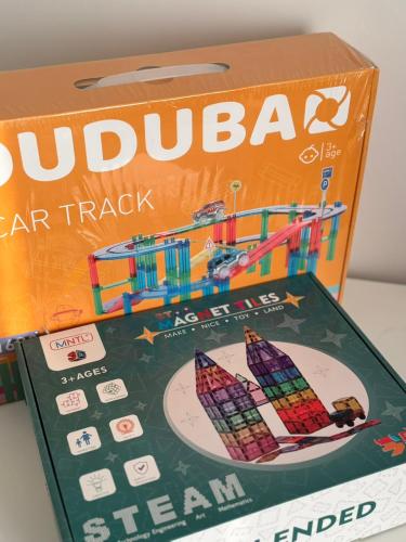 مدينة البناء والسباق المغناطيسية