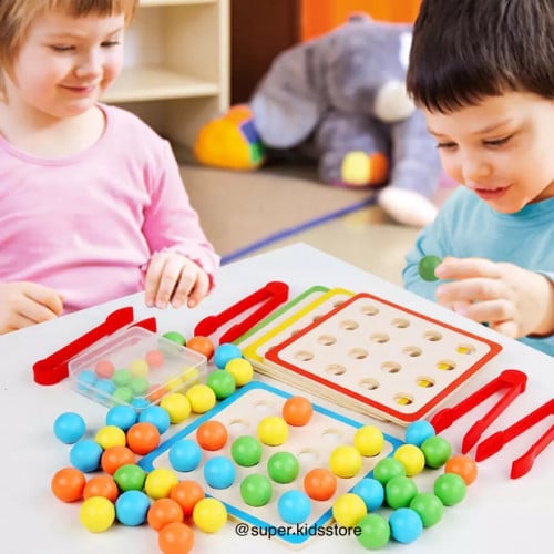 تحدي مطابقة الكرات الخشبية