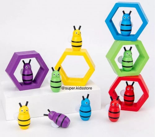 خلية النحل الخشبية