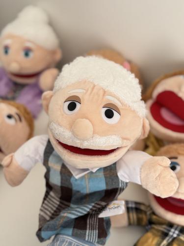 دمية يد الجد نبهان