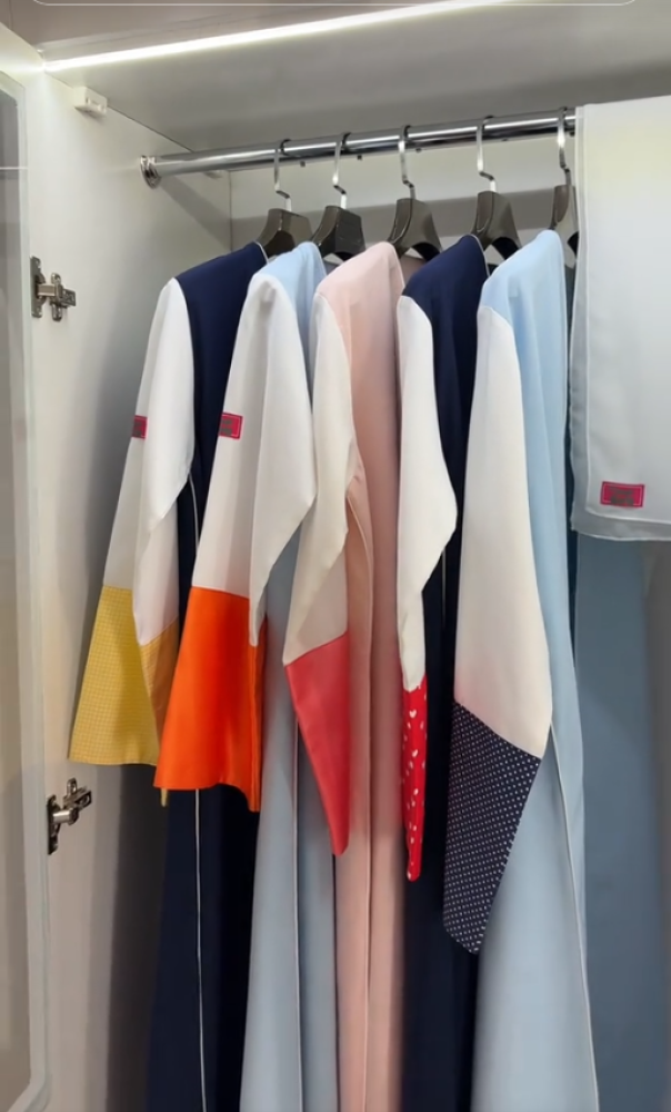 ألوان العبايات الأكثر طلبًا لهذا الموسم مع تصاميم رائعة للفتيات – Saudi Girls